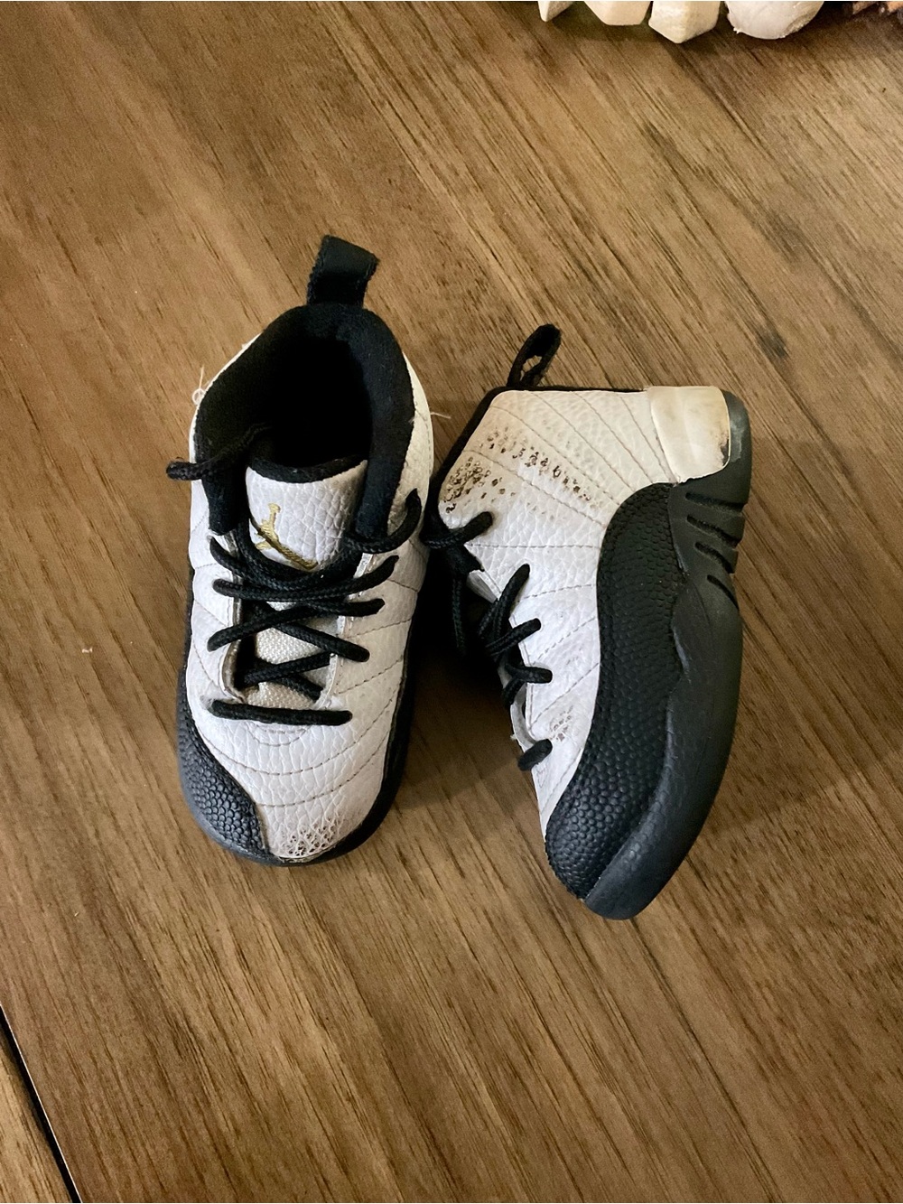 JORDAN 12 RETRO "TAXI FLIP"   Toddler Size 6 c White, Black & White